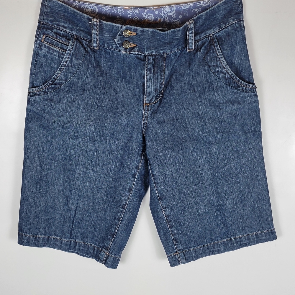 Eddie Bauer Medium Wash Mid Rise Bermuda Shorts, EUC, size 4